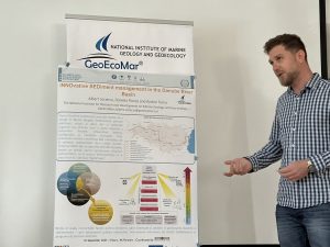 Albert Scrieciu delivering presentation on iNNO SED